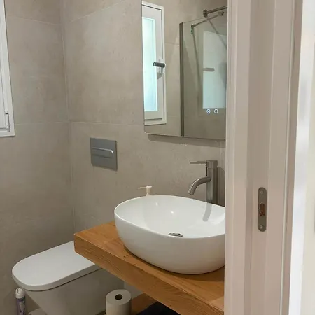 Renovated With Private Pool & Outdoor
